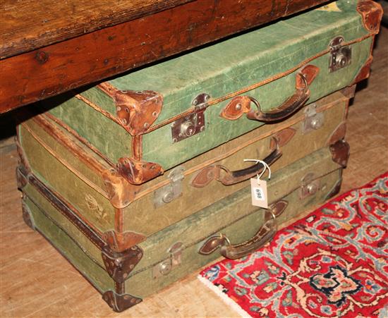 3 D-mob suitcases